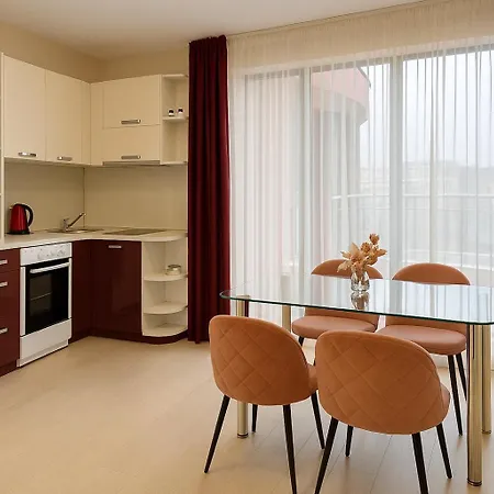 شقة Old Town Prime & Parking بلوفديف