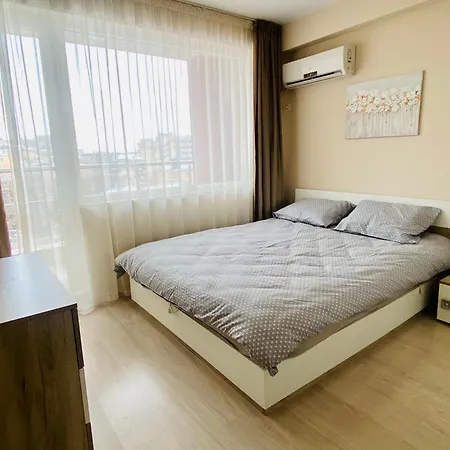 Central Prime Apartment & Private Parking Plovdiv