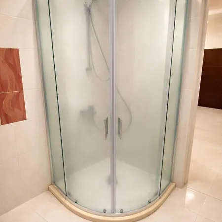 Old Town Prime & Parking شقة *