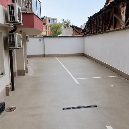 Central Prime Apartment & Private Parking Plovdiv